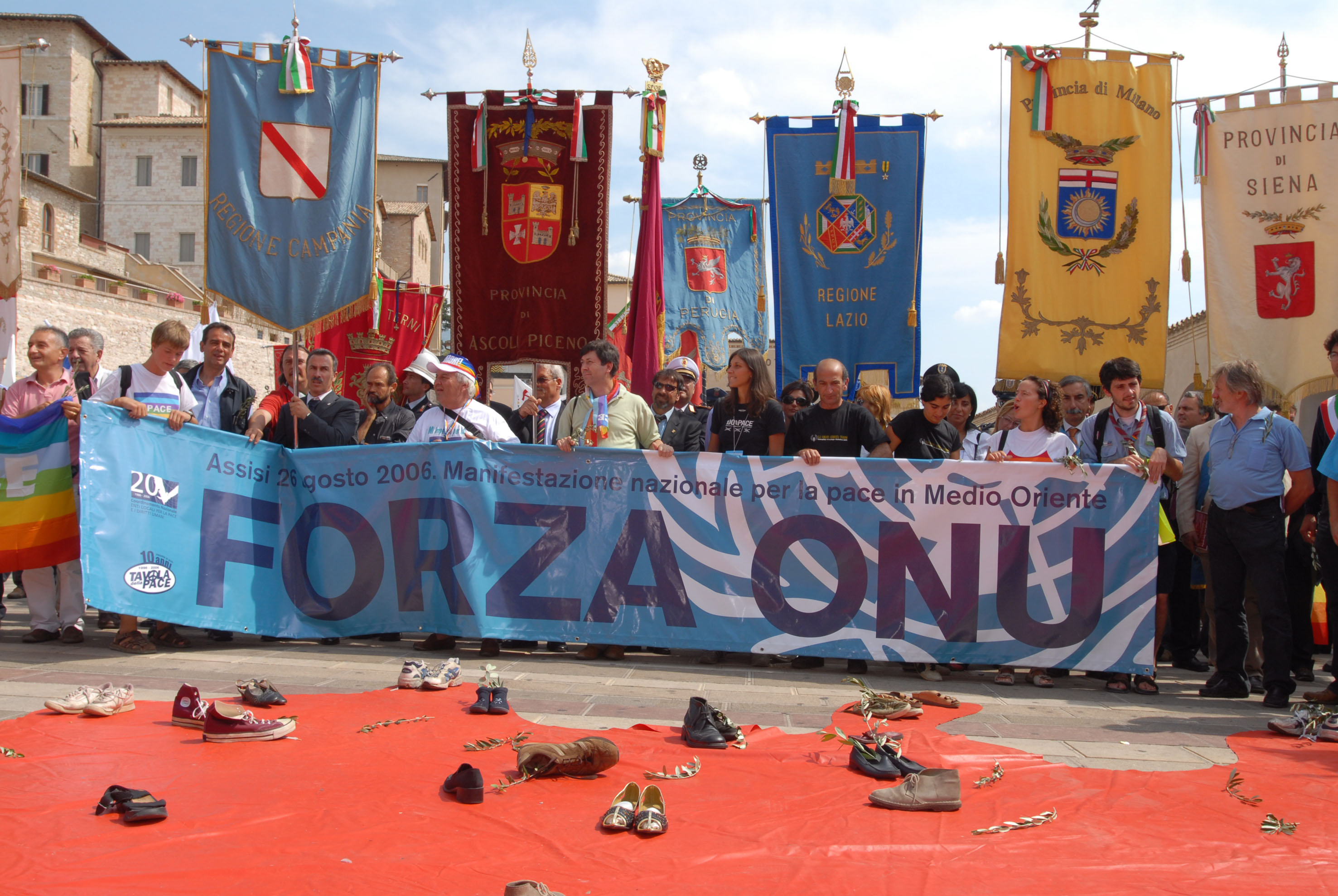 Assisi, 26 agosto 2006. Manifestazione organizzata dalla "Tavola della Pace" per la pace in Medio Oriente.