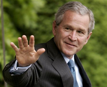 Arriva Bush, visir della guerra