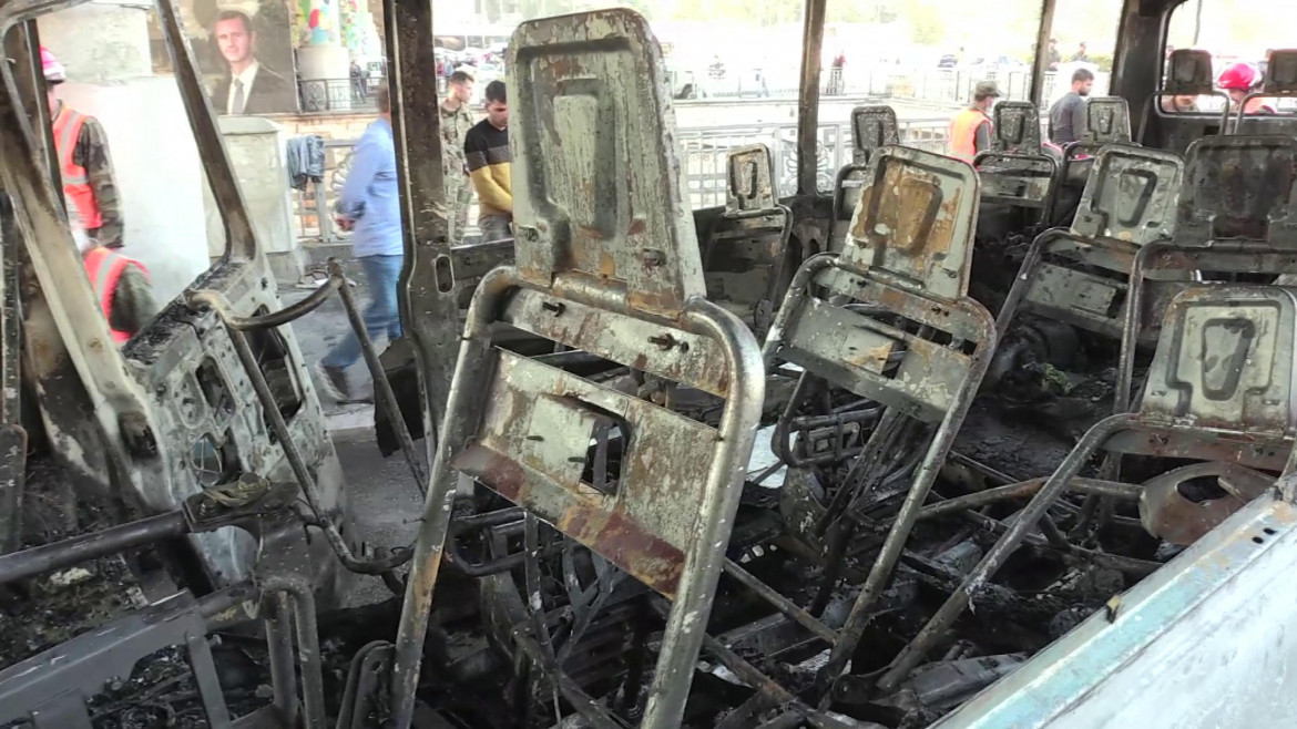21est1f01-damasco-attentato-autobus-foto-ansa-4b2